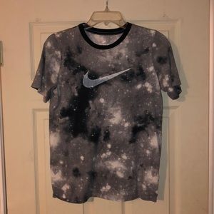 🛑SOLD🛑 Nike black and white galaxy T-shirt